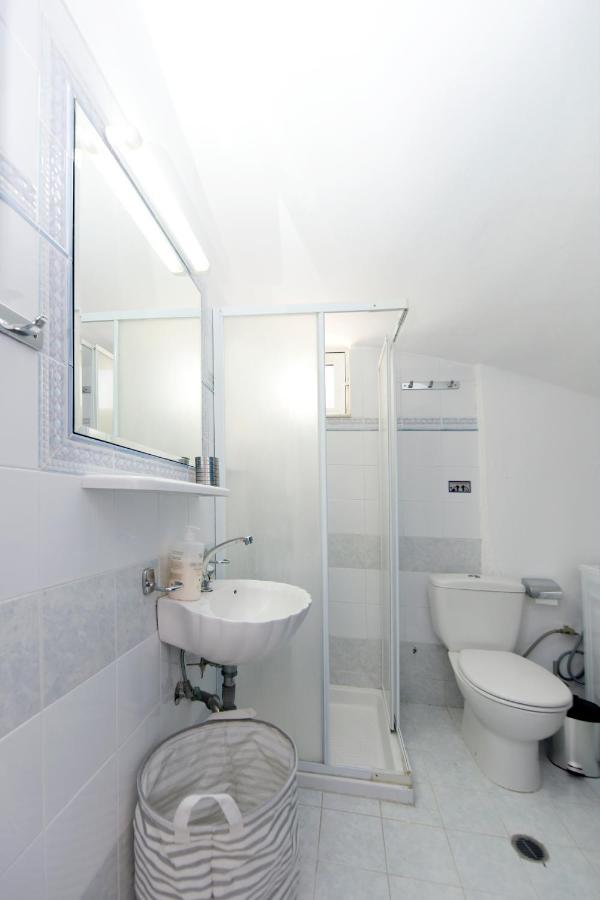 Villa Irilena - 4Bdr Beach House Jenadi Zewnętrze zdjęcie