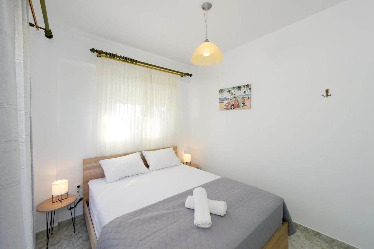 Villa Irilena - 4Bdr Beach House Jenadi Zewnętrze zdjęcie